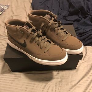 Men’s Nike SB Size 12 Sneakers